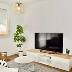 Barista Homes Apartmán *